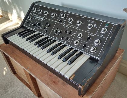 Korg-770 early monosynth